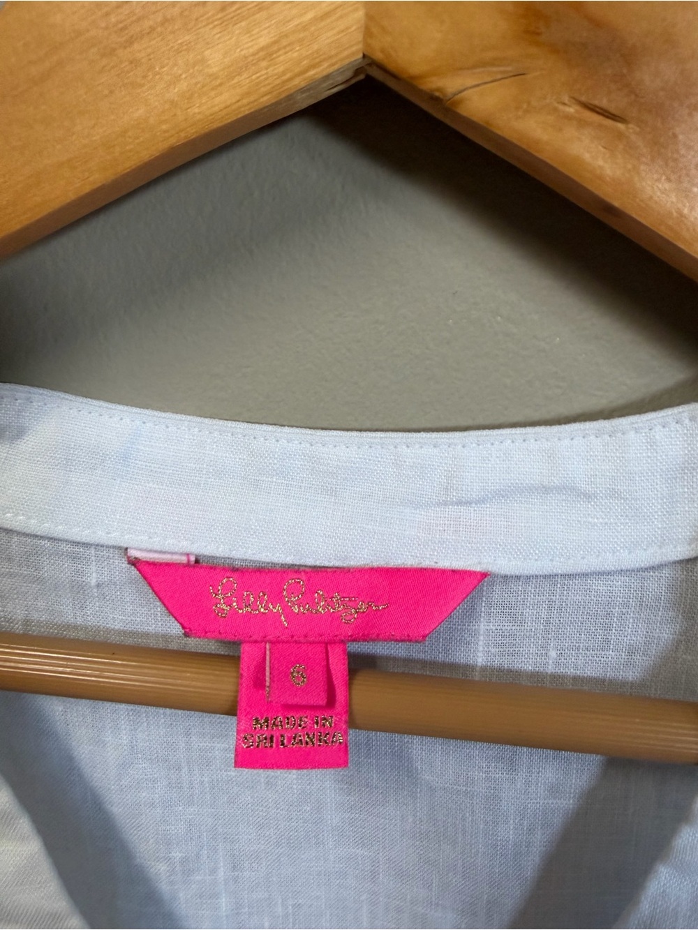 Lilly Pulitzer Mialeigh 100% Linen Elbow Sleeve Top in Resort White Size 6 - Picture 3 of 7